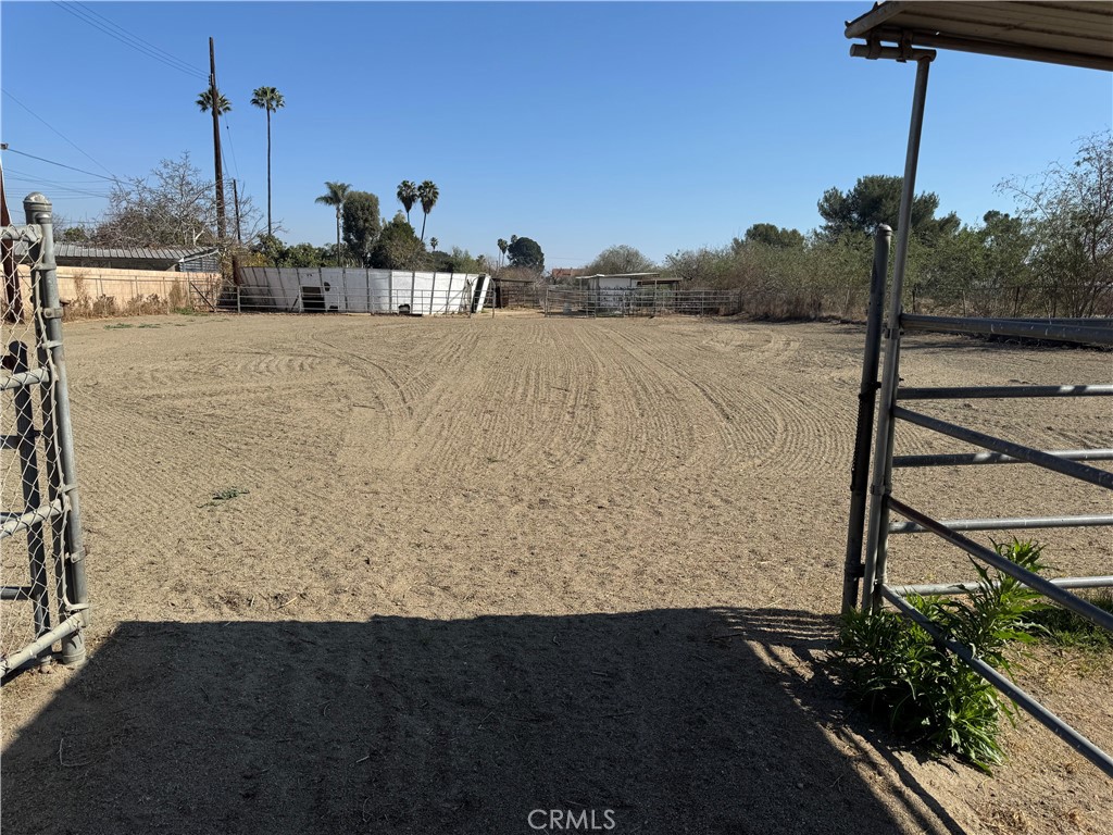 12653 Eastend Avenue