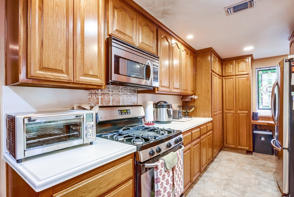 12653 Eastend Avenue