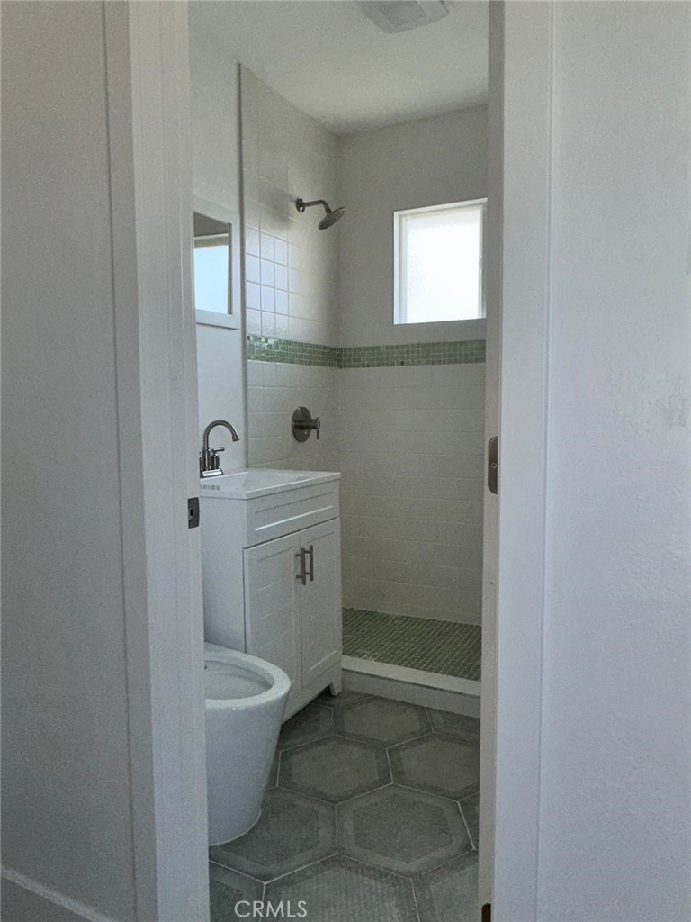 2072 Santa Fe Avenue A