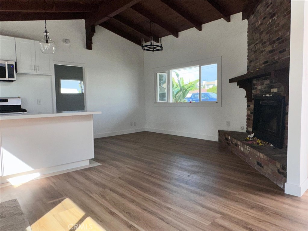 2072 Santa Fe Avenue A