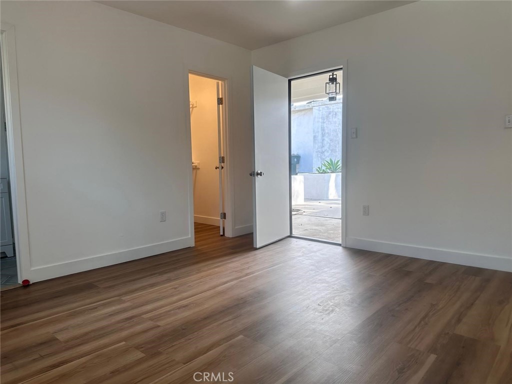 2072 Santa Fe Avenue B