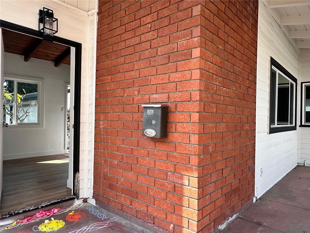 2072 Santa Fe Avenue B