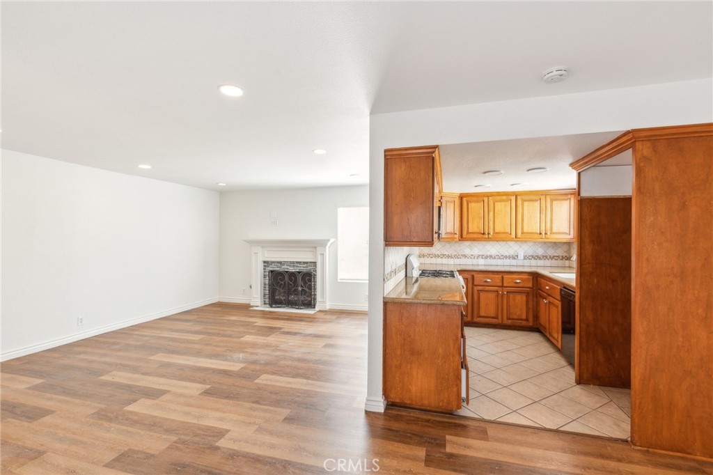 2709 Via Colina 18