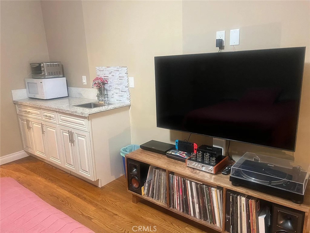 3405 Mulldae Avenue A