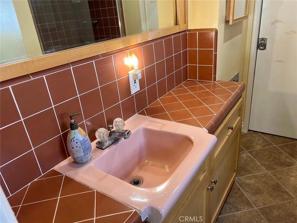 3405 Mulldae Avenue A