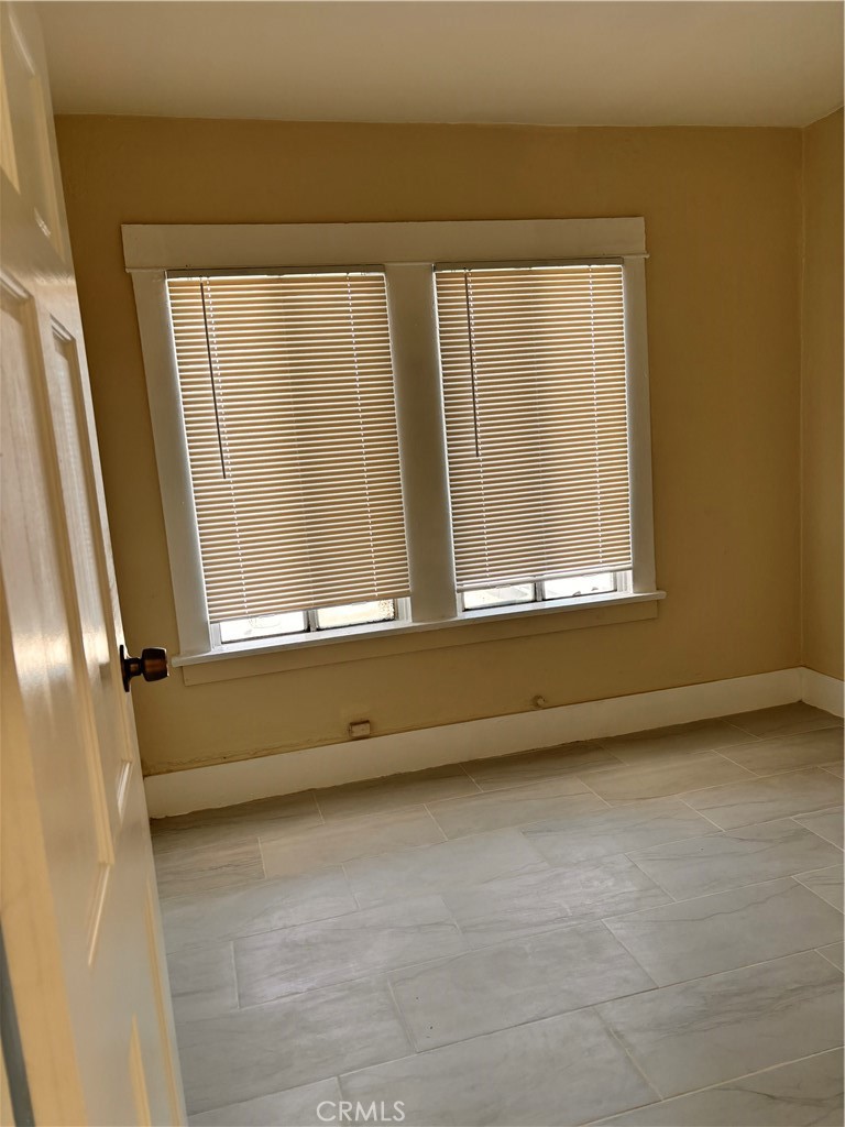 3672 S Western Avenue