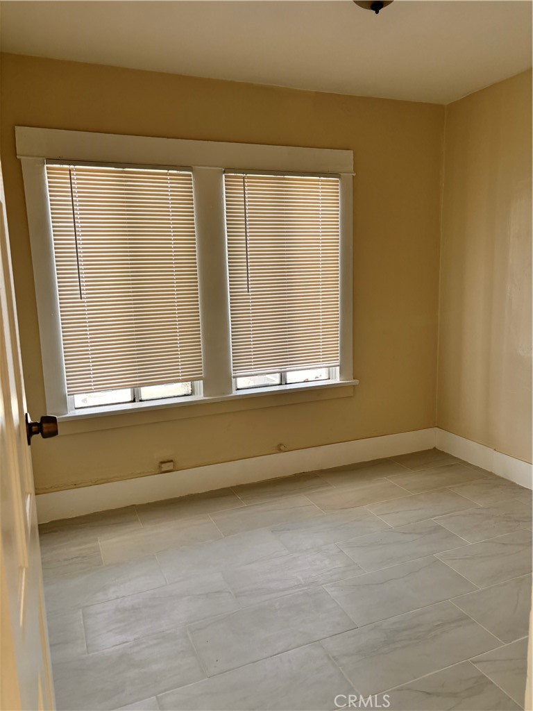 3672 S Western Avenue