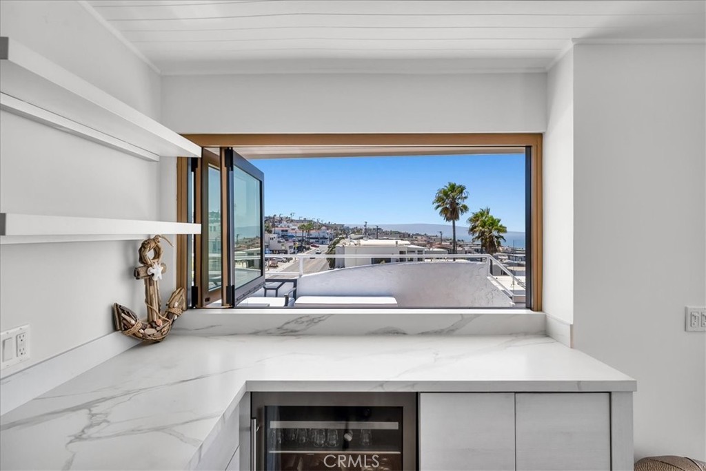 3921 Highland Avenue