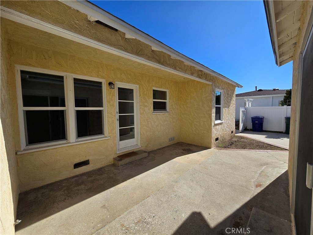 4726 Greenmeadows Avenue