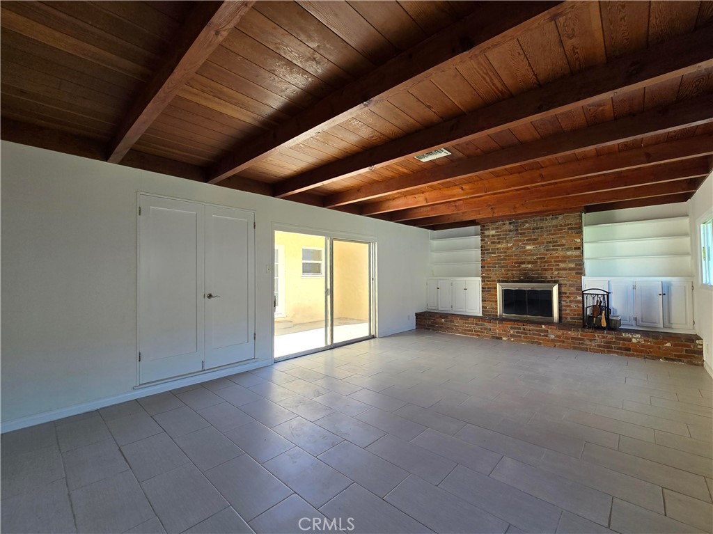 4726 Greenmeadows Avenue