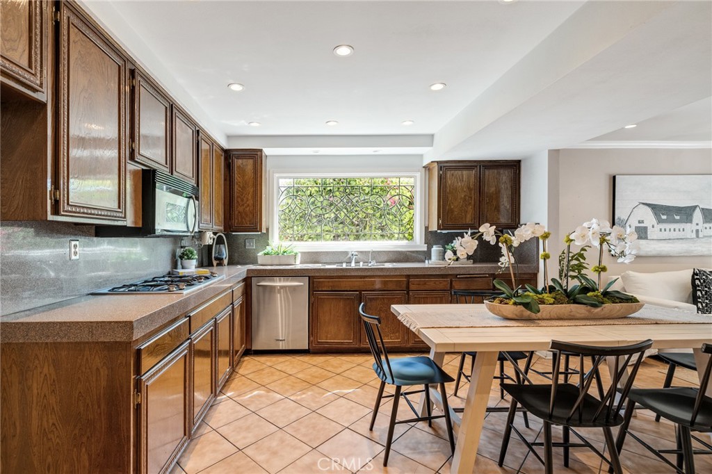 1836 Peninsula Verde Drive