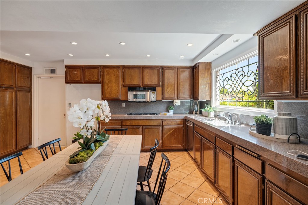 1836 Peninsula Verde Drive