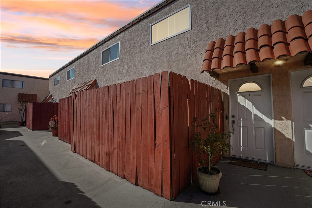 719 N Eucalyptus Ave 15C