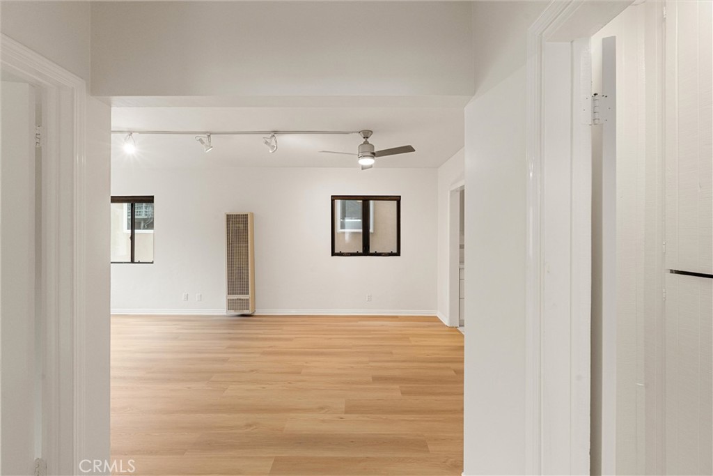 3515 Manhattan Avenue