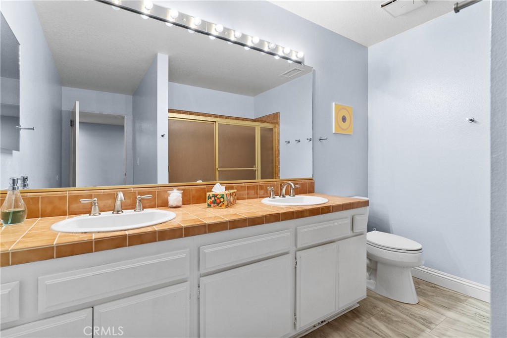 2129 W 25th Street 2