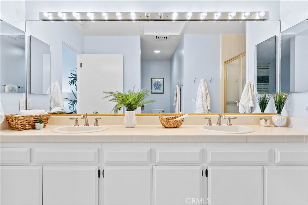 2129 W 25th Street 2