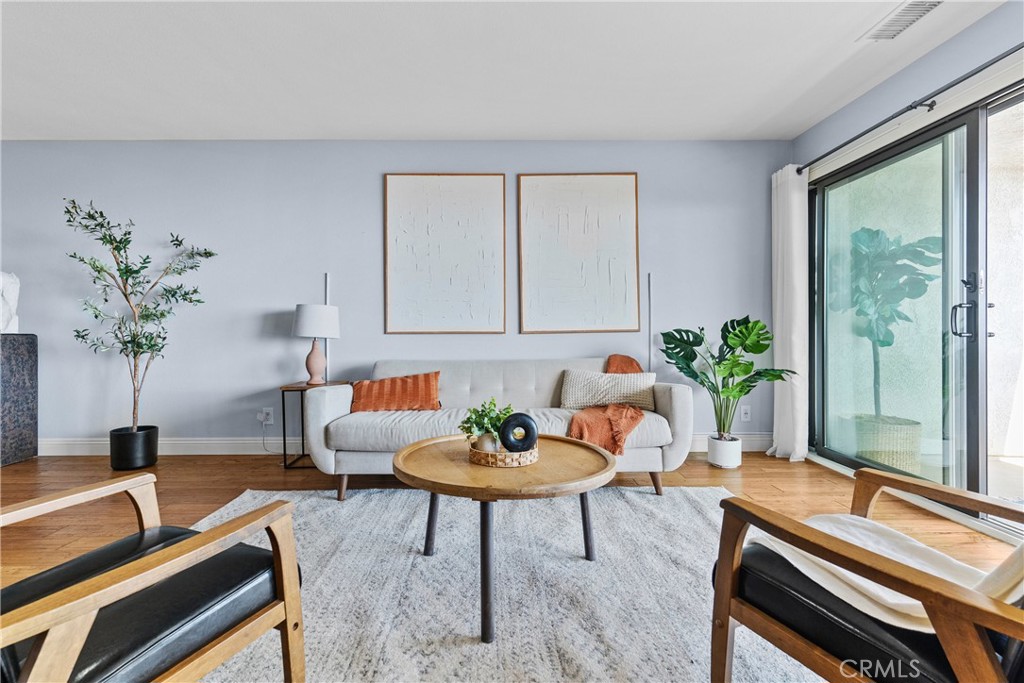 2129 W 25th Street 2