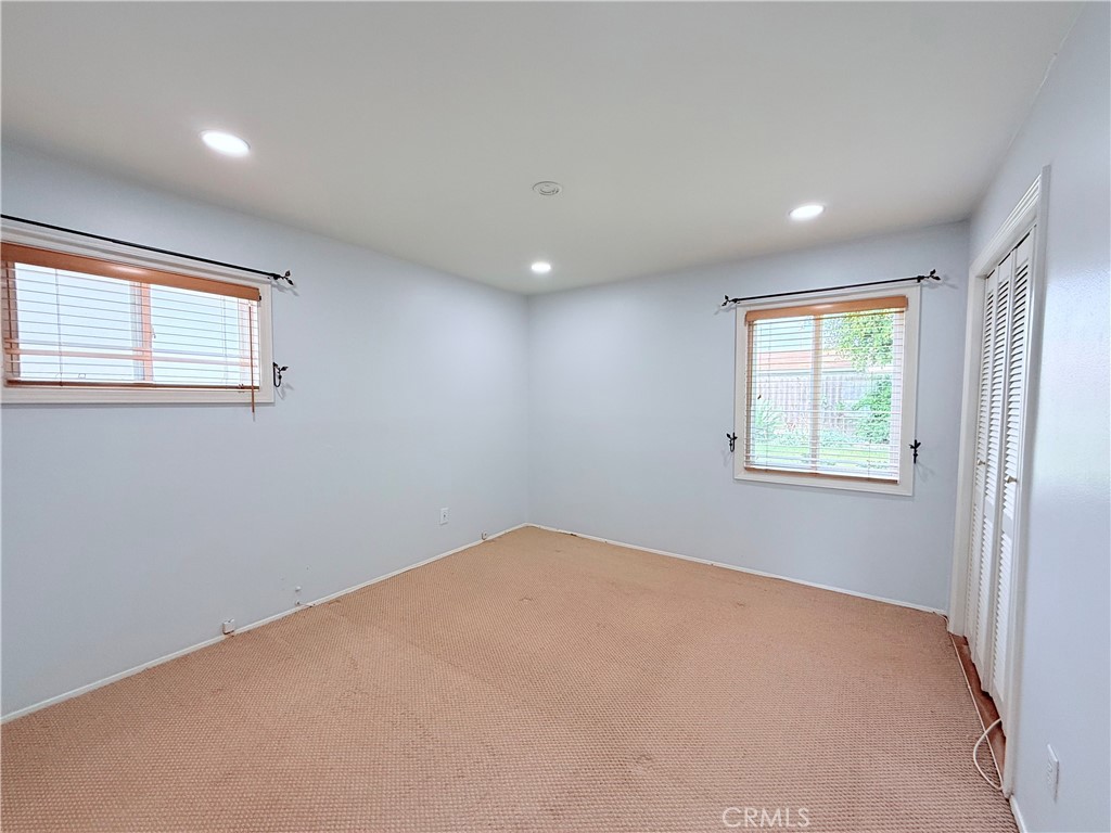 6921 E Mantova Street