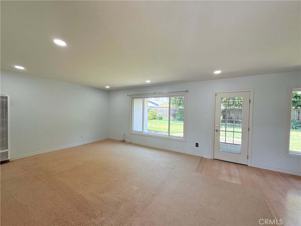 6921 E Mantova Street