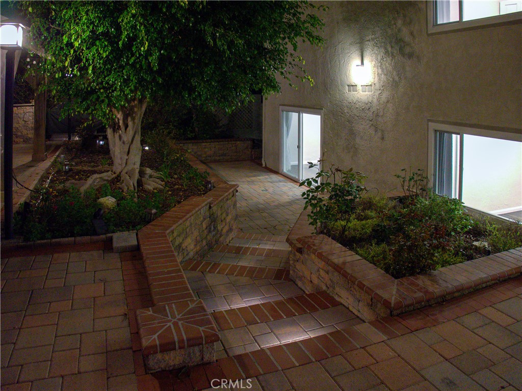 1446 Via Castilla