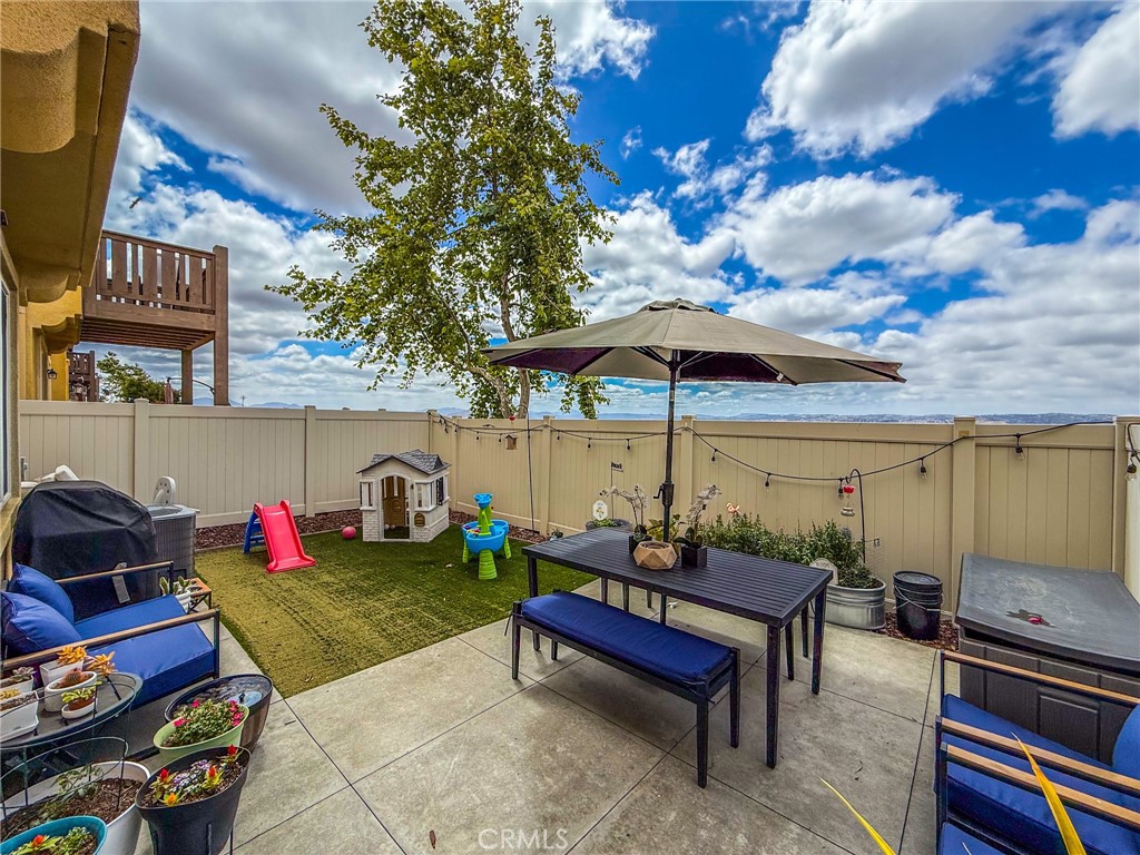 5485 San Roberto