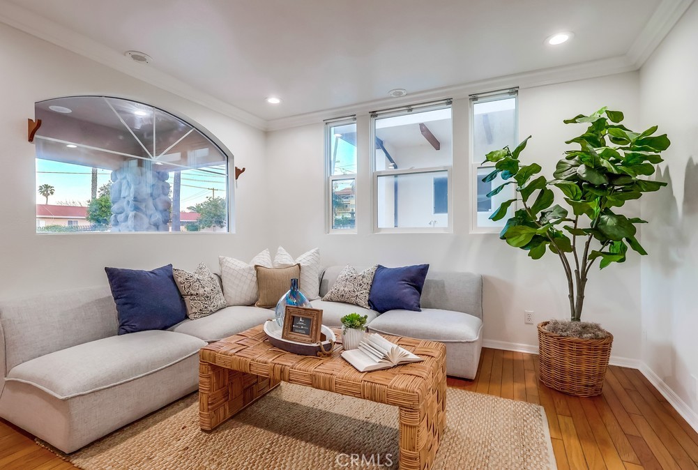 3509 S Pacific Avenue