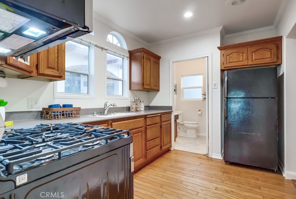 3509 S Pacific Avenue