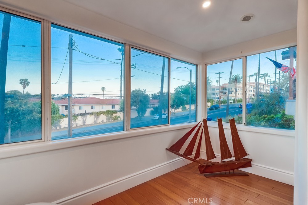 3509 S Pacific Avenue