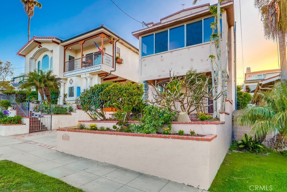 3509 S Pacific Avenue