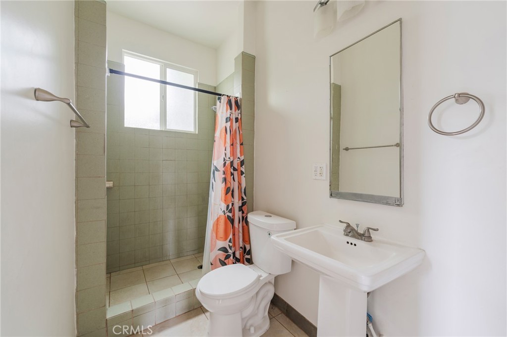 1622 S Campbell Avenue