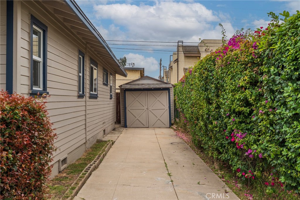 1622 S Campbell Avenue