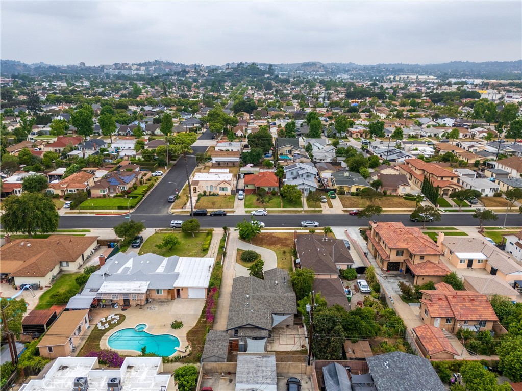 1622 S Campbell Avenue