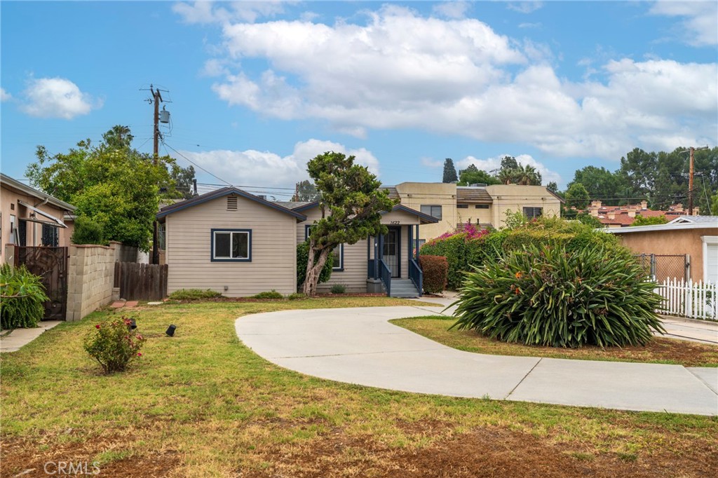 1622 S Campbell Avenue