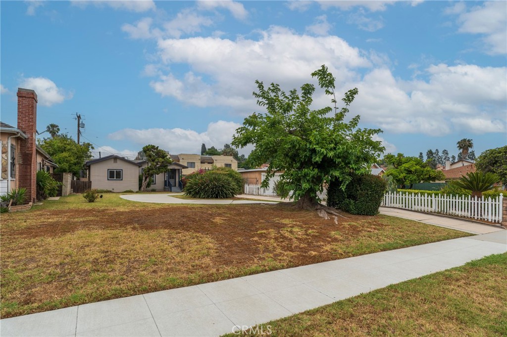 1622 S Campbell Avenue