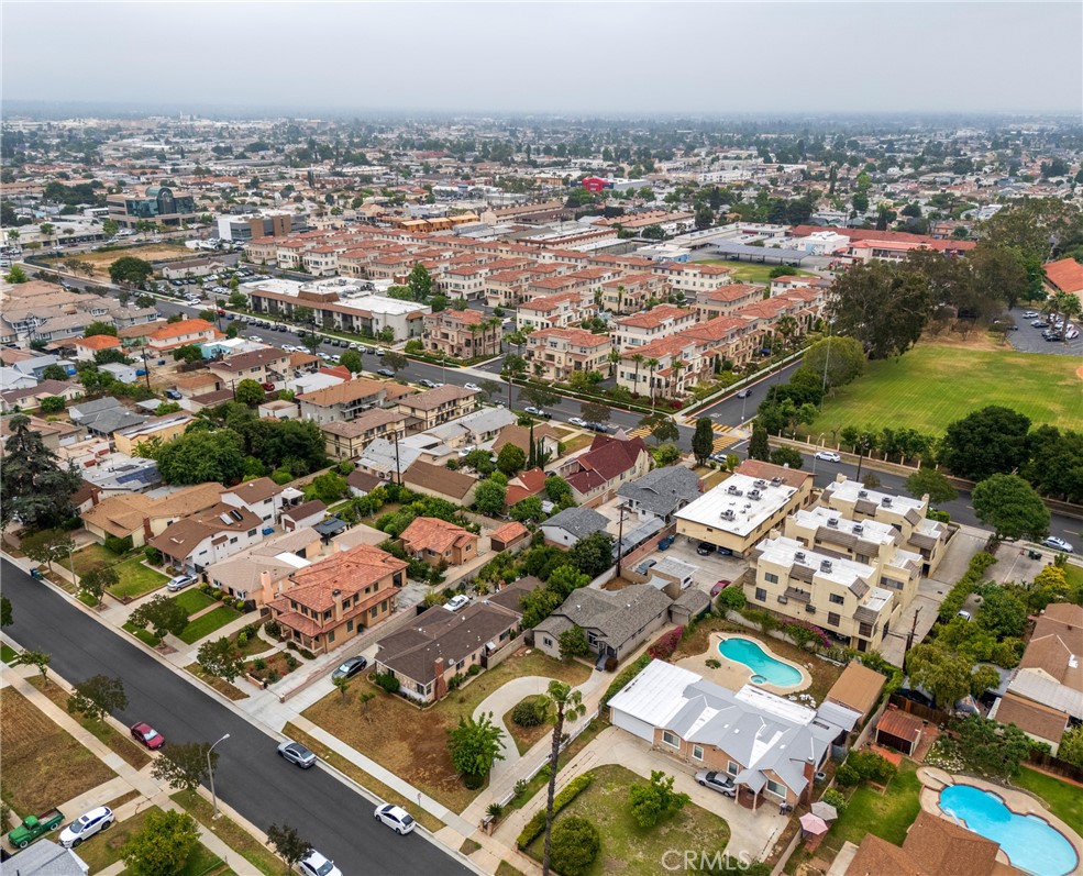 1622 S Campbell Avenue