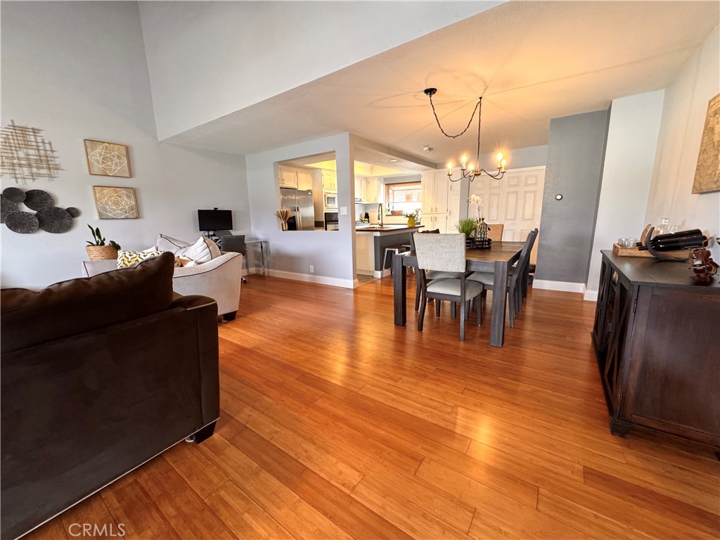 2112 Vanderbilt Lane D