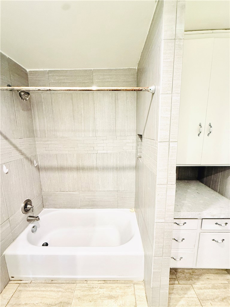 5500 Torrance Boulevard B115