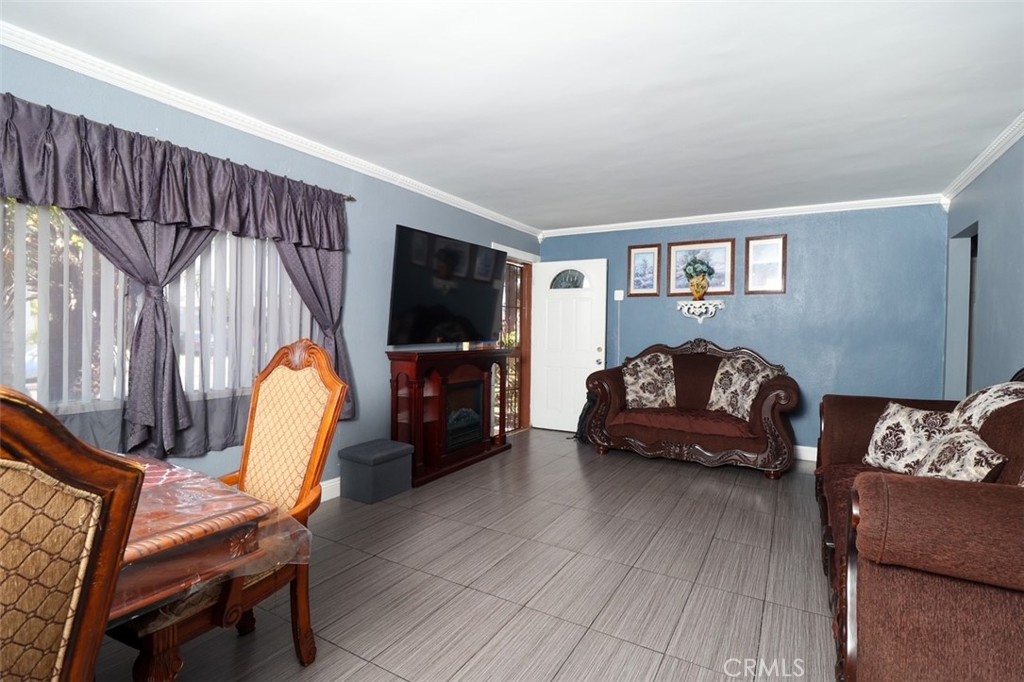2225 W 153rd Street