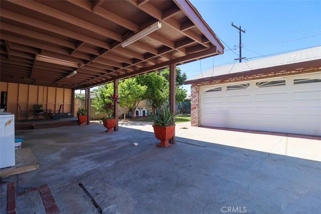2225 W 153rd Street