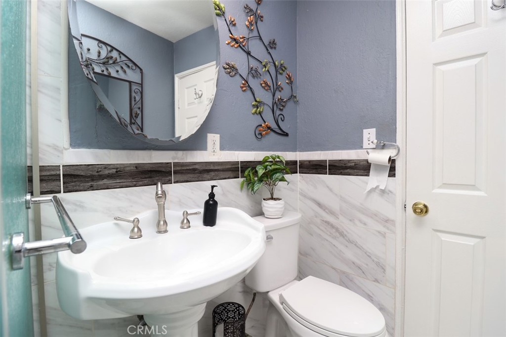 2225 W 153rd Street