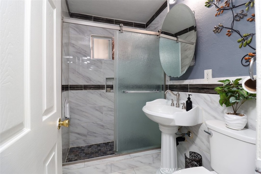 2225 W 153rd Street