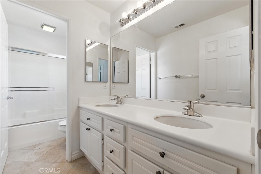 13133 Lavonda Street