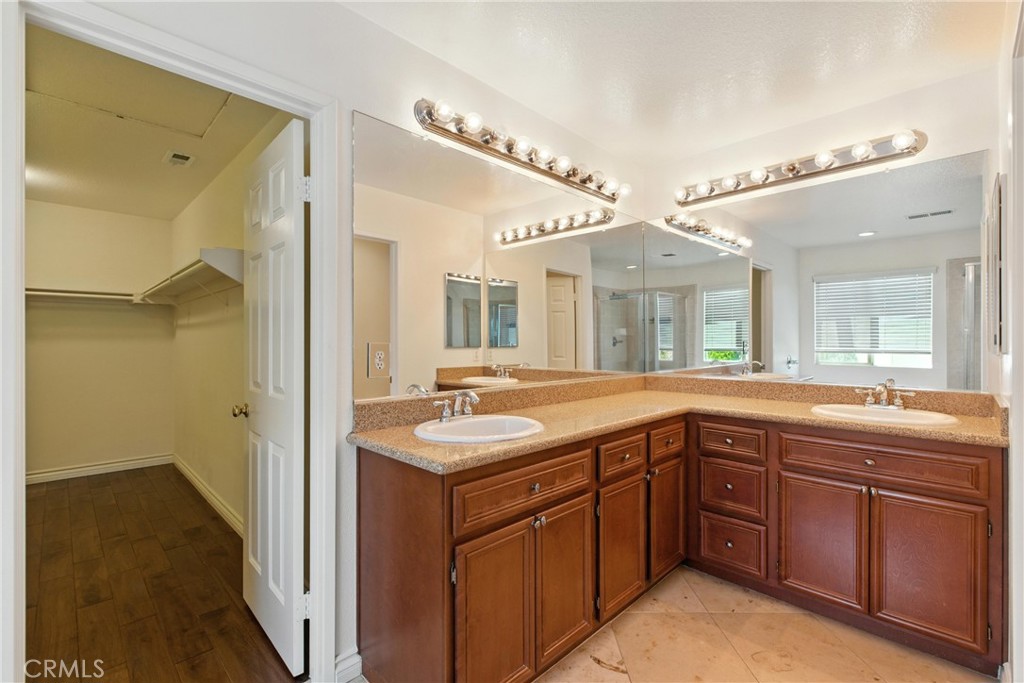 13133 Lavonda Street