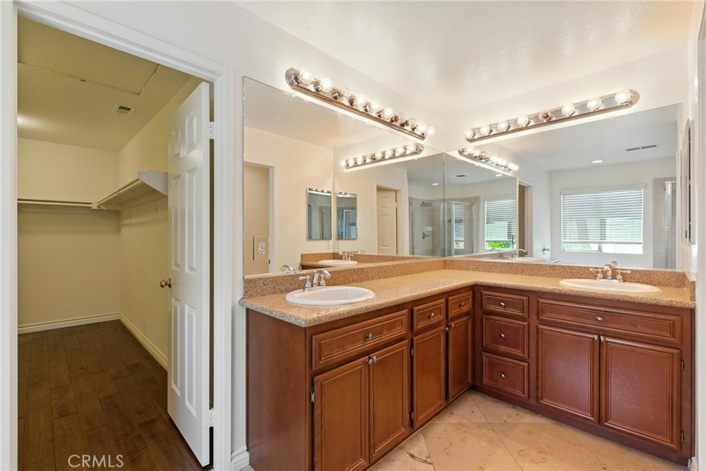 13133 Lavonda Street