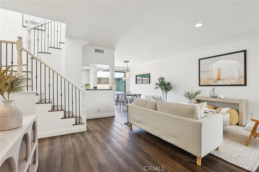 1114 20th Street 3