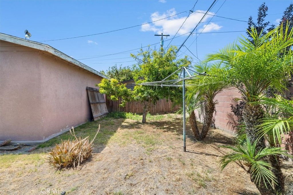 5943 Gardenia Avenue