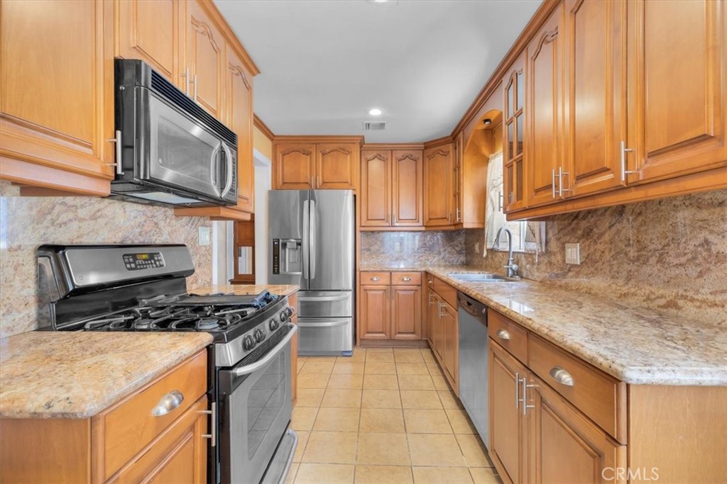 5943 Gardenia Avenue