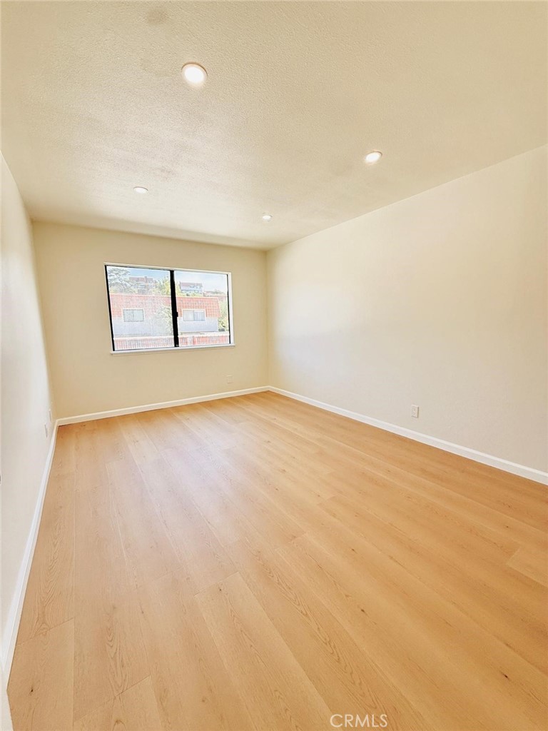 27939 Ridgebrook Court