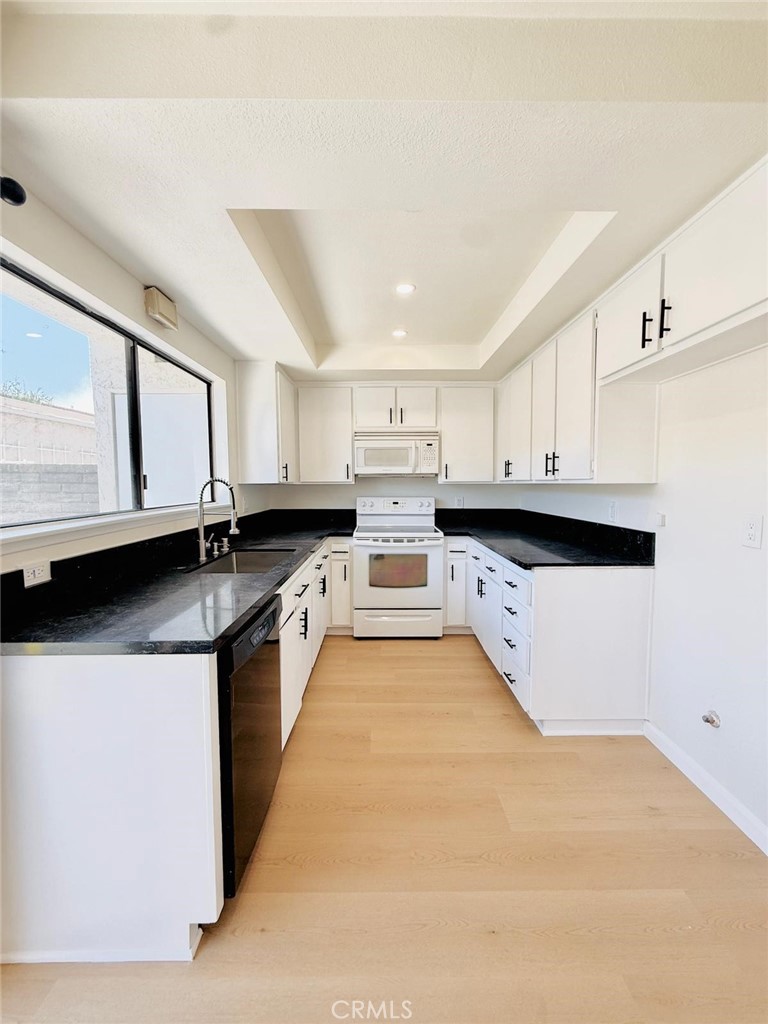 27939 Ridgebrook Court