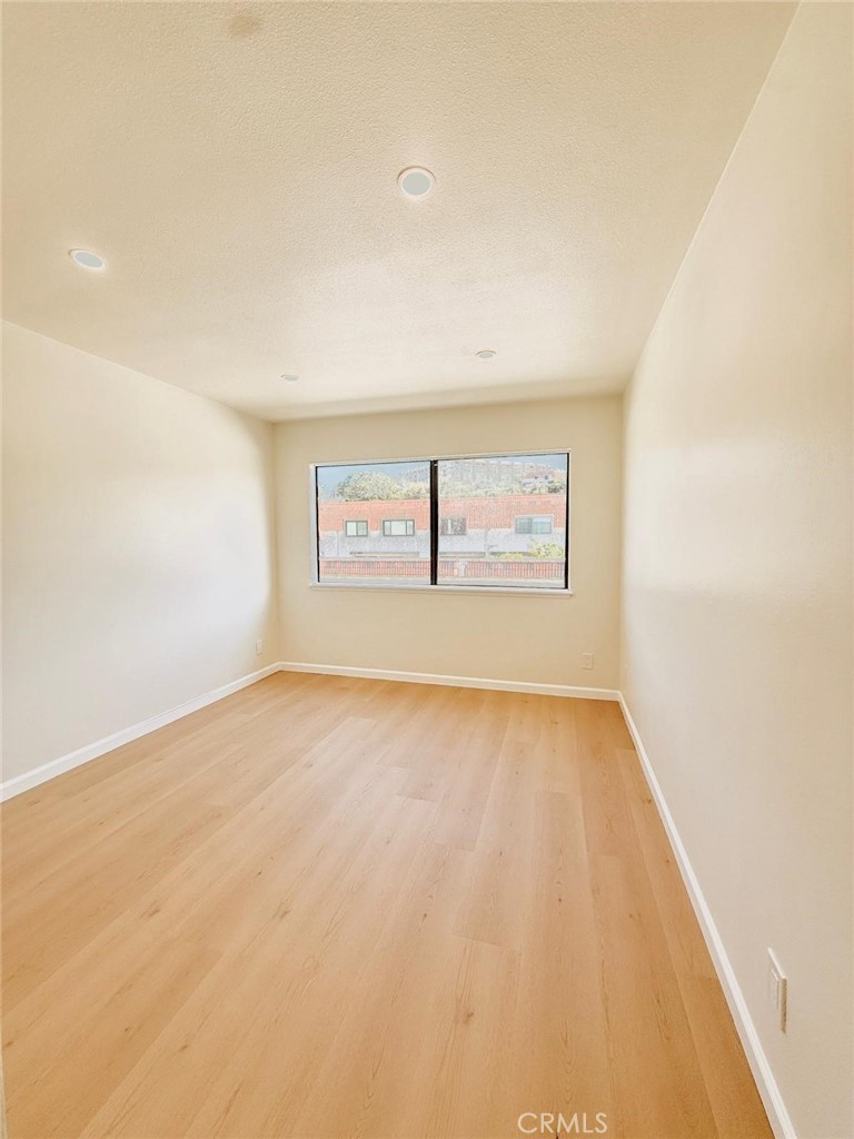 27939 Ridgebrook Court